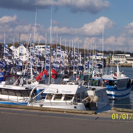 Hotel Du Port กงการ์โน ภายนอก รูปภาพ