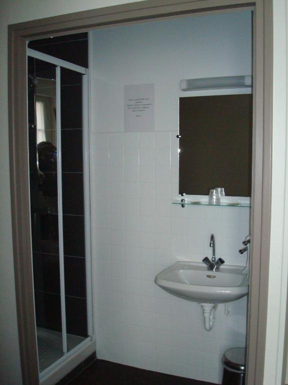Hotel Du Port กงการ์โน ห้อง รูปภาพ