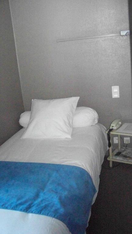 Hotel Du Port กงการ์โน ภายนอก รูปภาพ