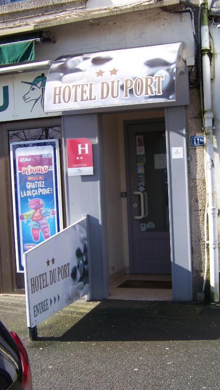 Hotel Du Port กงการ์โน ภายนอก รูปภาพ